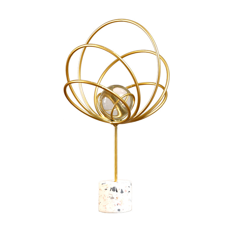Metal Personality Abstract Craft Ornaments Fashion Light Luxury Simple Elegant Office Desktop Model Room Decorations