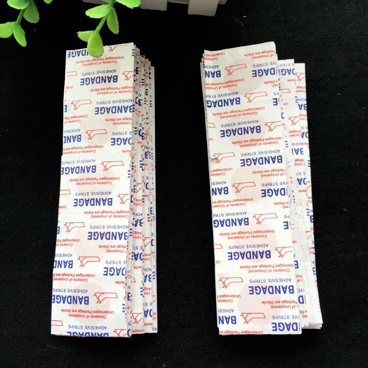 Medical Round band-aid embedding thread post-inoculation pinhole stickers baby vaccine stickers cute infusion stickers waterproof stickers
