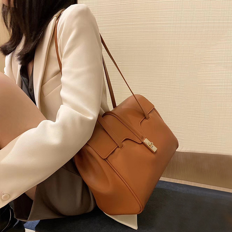 2022年新款阿希哥劉雯凱莉包SOFT16單肩牛皮托特包手提腋下包
