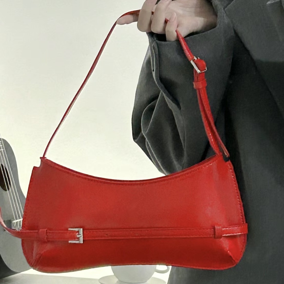 French Niche Bag 2024 New Fashion Shoulder Bag Retro Baguette Bag High-end Armpit Bag Red Wedding Bag