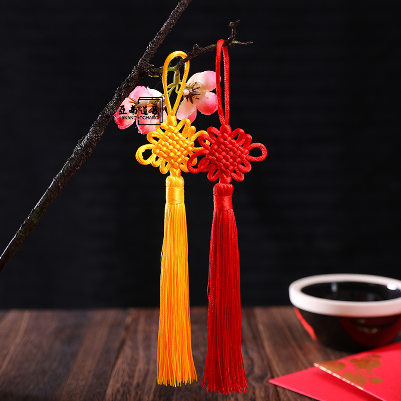 Factory wholesale Chinese knot trumpet diy Chinese Knot Tassel spike special gift small pendant moon cake box pendant