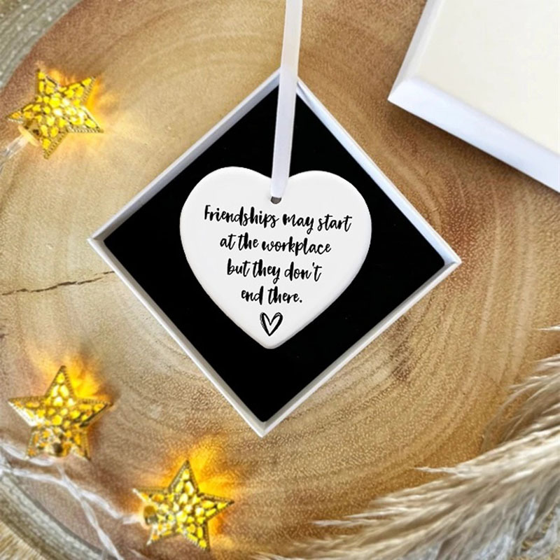 Cross-border new heart-shaped ceramic modern art work friendship commemorative gift creative ceramic gift pendant