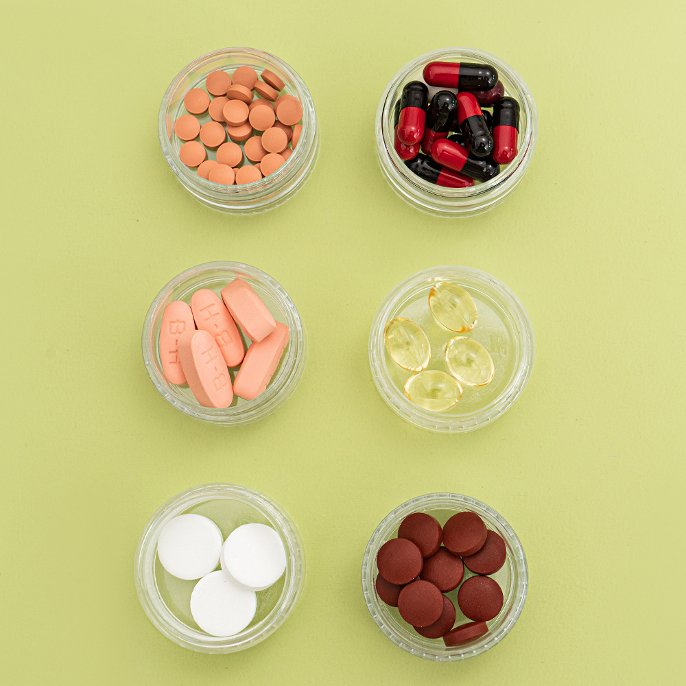 Portable Food Grade Sealed Moisture-Proof One Week Small Storage Tablets Capsule Mini Classification Medicine Box
