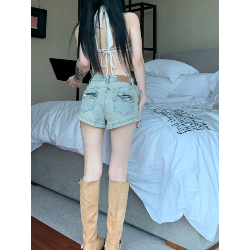 Spice Girls American Retro Denim Shorts Women's 2023 Summer New High Waist Slimming Design Sense A- line Super Short Hot Pants