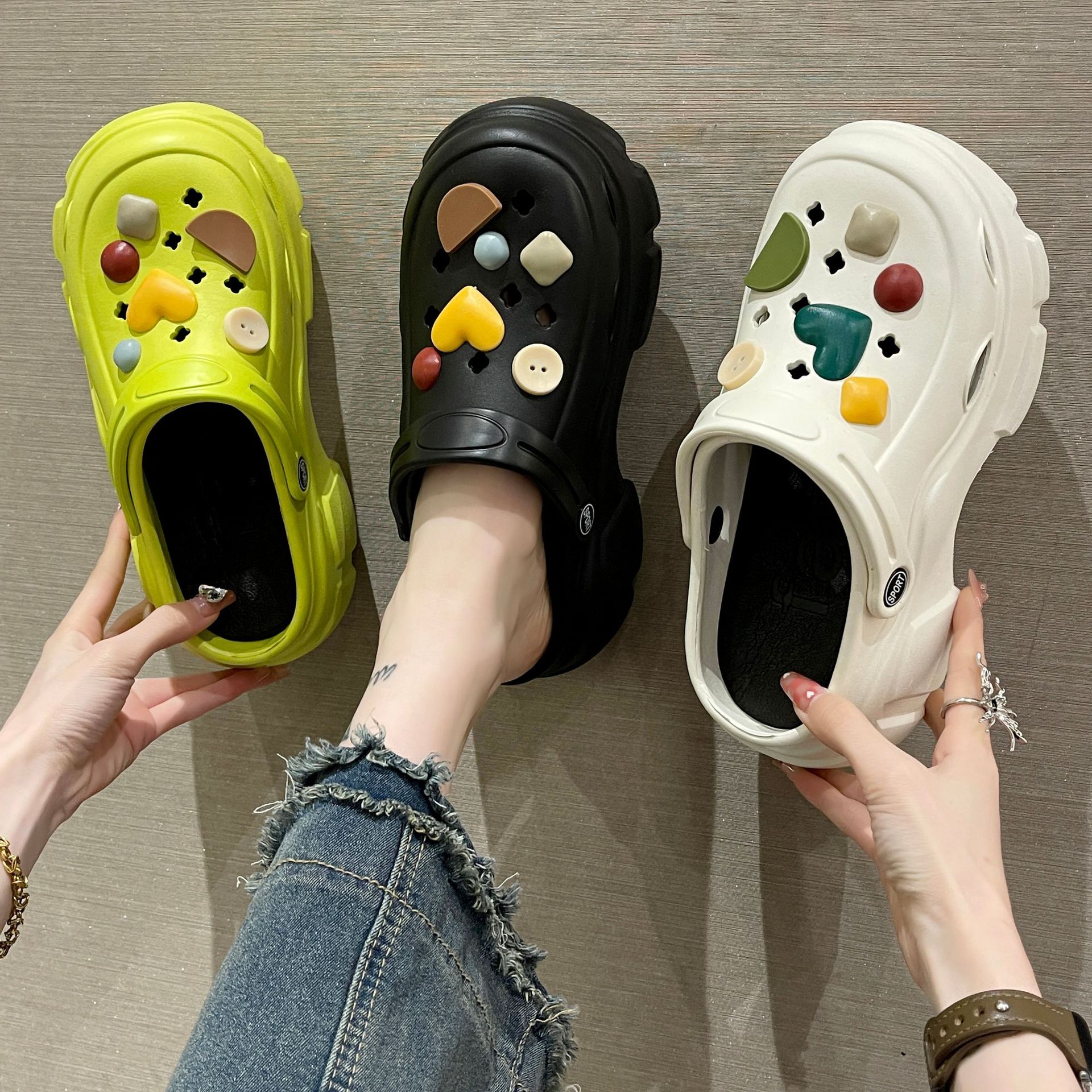 2023 Hole Shoes Women's Thick-soled Non-slip New Style Baotou Half Slippers Women's Outer Wear Comfortable Soft-soled Beach Sandals