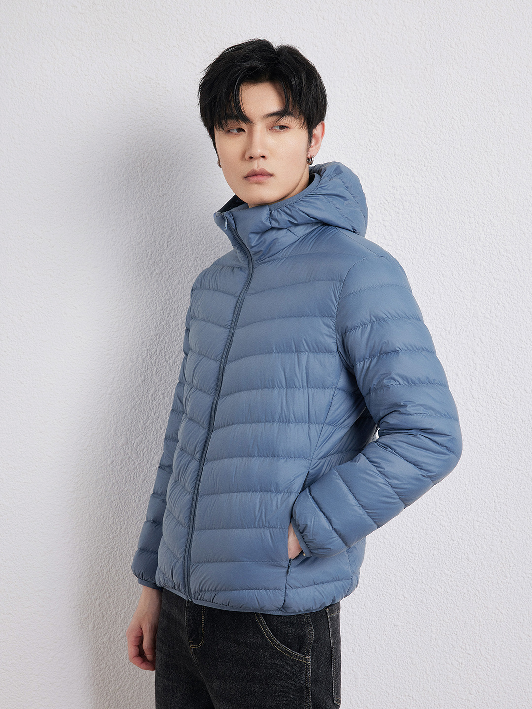 Light short down jacket 2024 autumn and winter new men's casual sports hooded plus size coat 90 white duck down tide