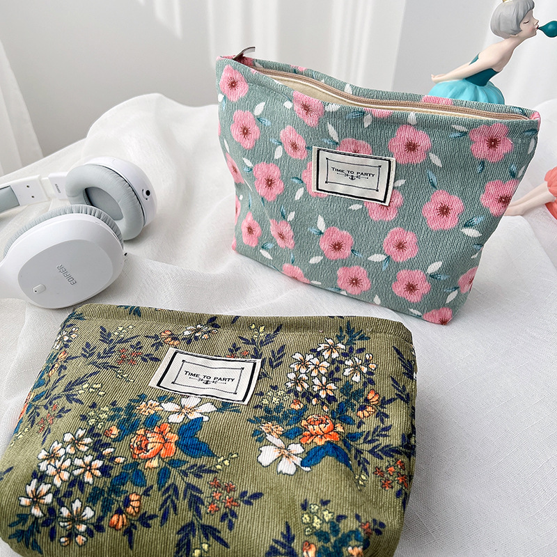 Vintage Corduroy Cosmetic Bag Flower Jacquard Fabric Storage Bag Travel Portable Storage Bag Wash Bag