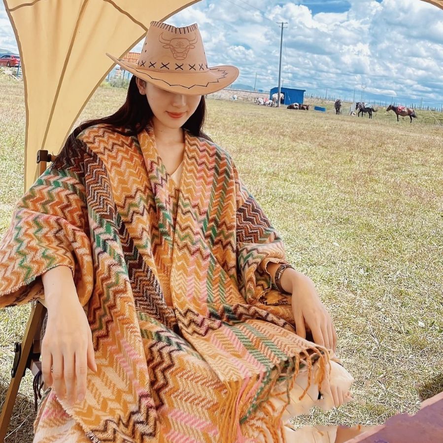 新疆沙漠復古旅遊拍照針織民族風條紋披肩外搭女圍巾斗篷披風毛毯