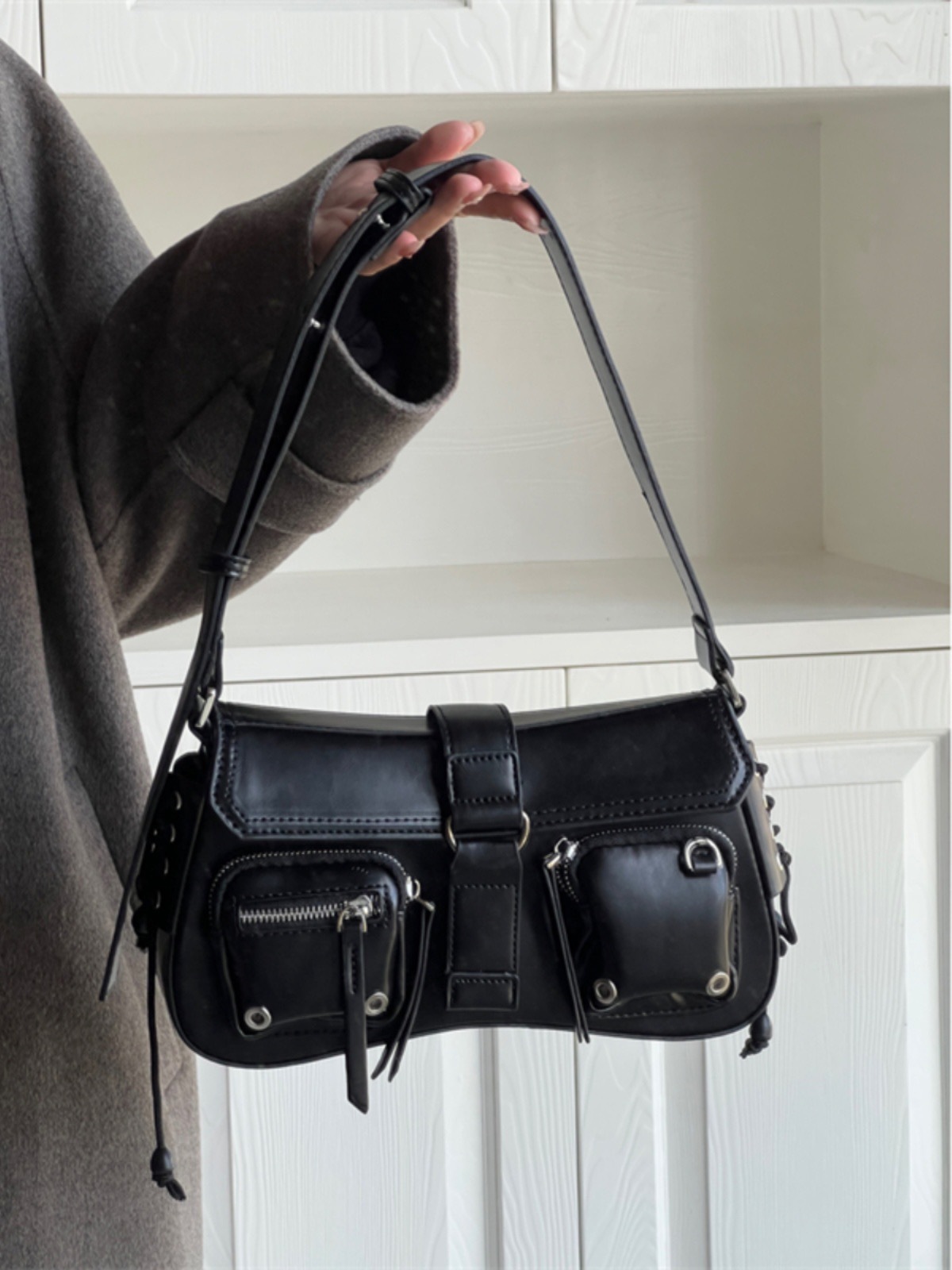 2025 New Motorcycle Style Sweet Cool Millennium Spice Girl Shoulder Underarm Bag High-end All-match Crowdsourcing Bag Crossbody Bag