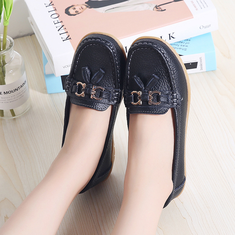 Cross-border Spring and Autumn New Cowhide Middle-aged and Elderly Mother Shoes Flat Bean Shoes Soft Bottom Large Size Wedge Nurse Shoes