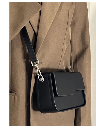 2023 Spring and Summer New Small Bag Fashionable Square Mobile Phone Bag Box Bag All-match White Shoulder Crossbody Bag