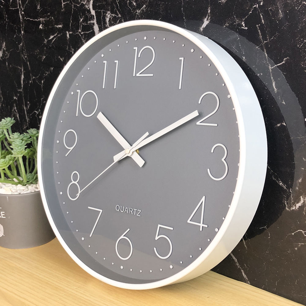14-inch large wall clock living room modern minimalist wall clock home wall clock wall clock 35cm