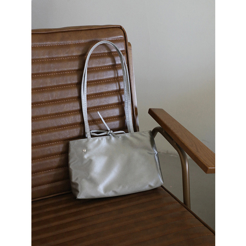 Jennie Style Ballet Style French Style Simple Retro Velvet Satin Sense Portable Small Square Bag Shoulder Underarm Bag