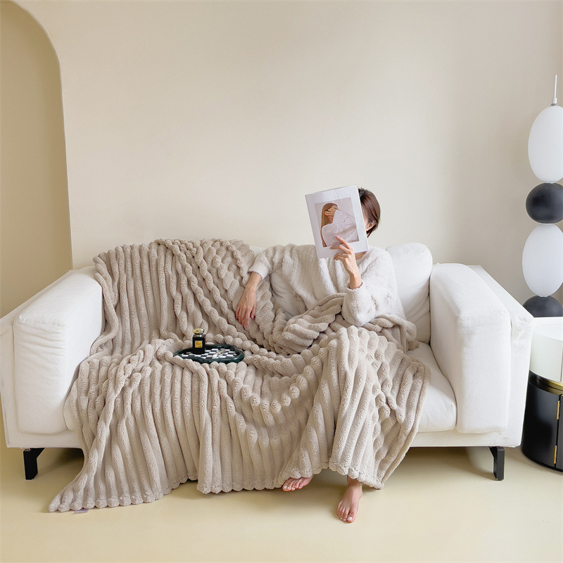 Rabbit plush blanket double-layer thickened nap shawl blanket sofa blanket coral velvet bed sheet gift blanket wholesale