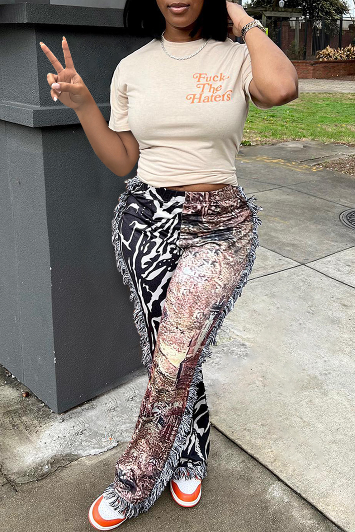 European and American 2023 Amazon cross-border autumn new casual fashion color pattern tassel velvet pants + T-shirt suit women