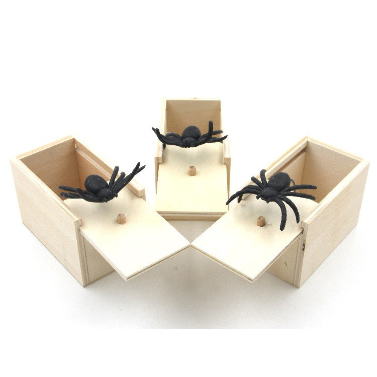 Trick toy trembles startle wooden box trickery spoof bug box Spider box scary horror small wooden box