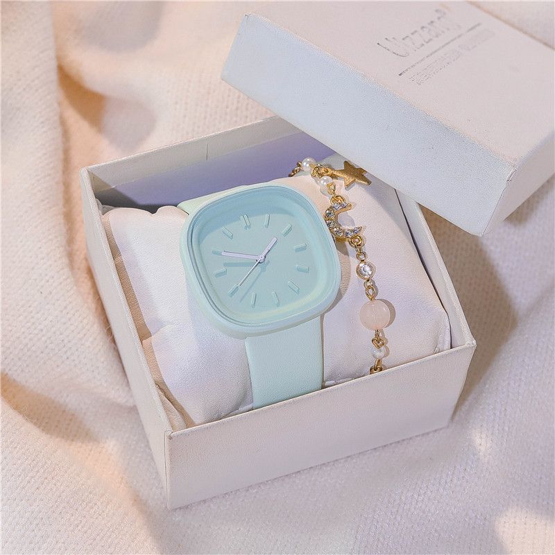 ins Niche Design Watch Female Students High Color Value Simple Temperament Junior High School Japanese Minimal Style 2022 New