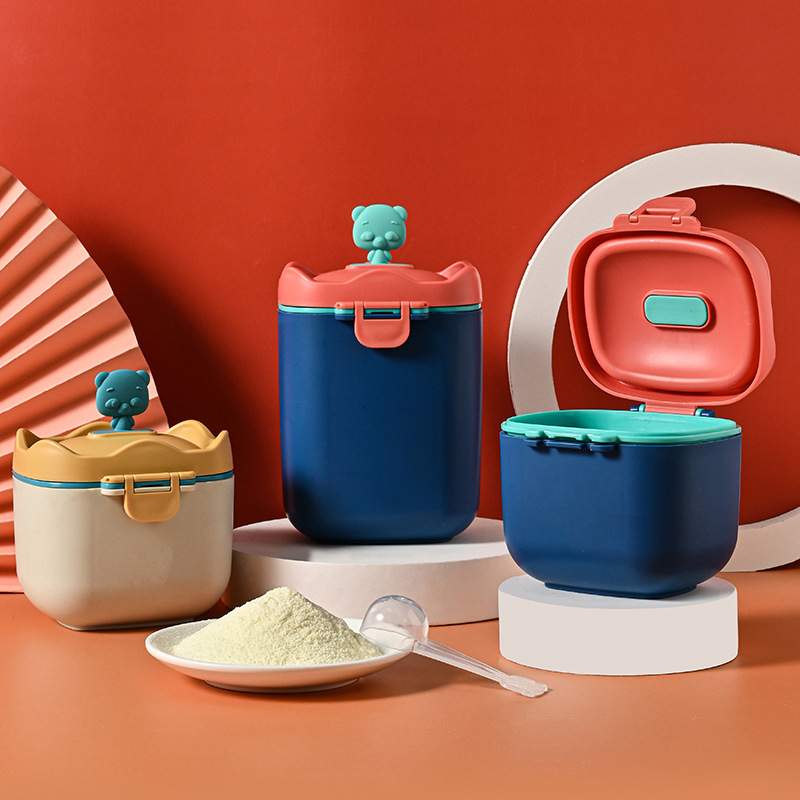 Baby milk powder box portable outdoor sealed moisture-proof sub-packing box storage tank complementary food rice powder boxed milk powder compartment