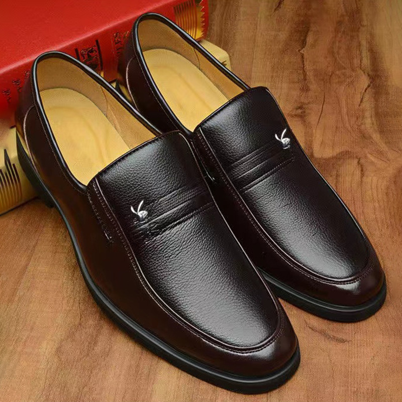 Leather shoes men's business dress men's middle-aged soft bottom dad shoes Spring and Autumn New breathable Men's shoes a generation of classic