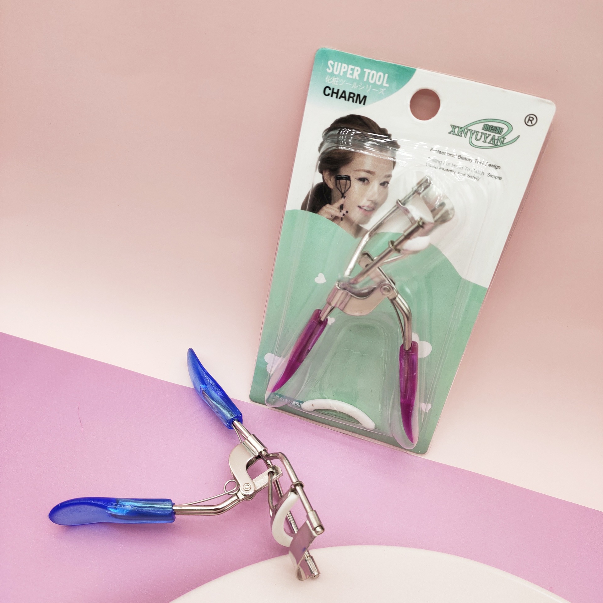 Stainless steel 3D three-dimensional eyelash curler makeup beginner eyelash fixer makeup tool eyelash curler wholesale