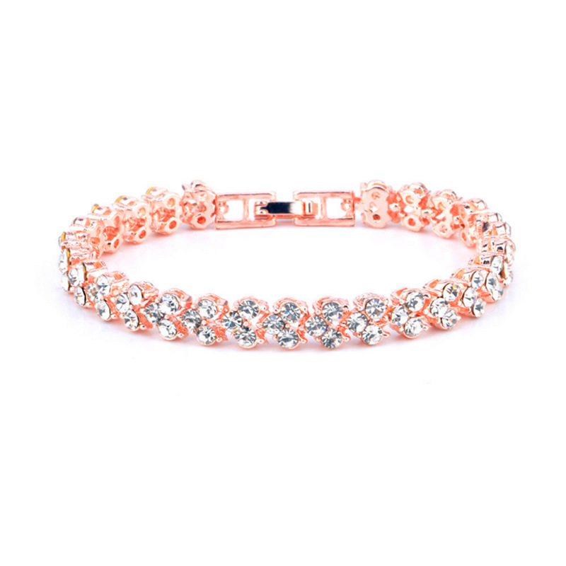 TikTok Explosions Fashion Roman Pattern Diamond Women's Watch Women's Watch Quartz Watch Bracelet Women's Watch Manufacturers Spot