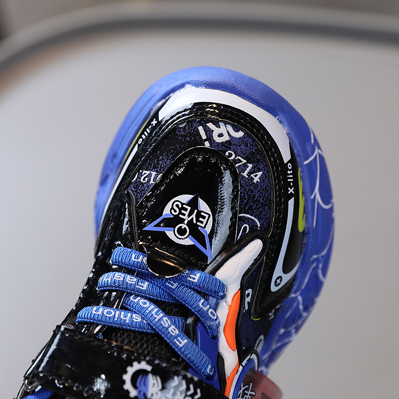 Luminous children's sports shoes men's 2023 Spring and Autumn new mesh breathable Men's shoes children's baby shoes in stock