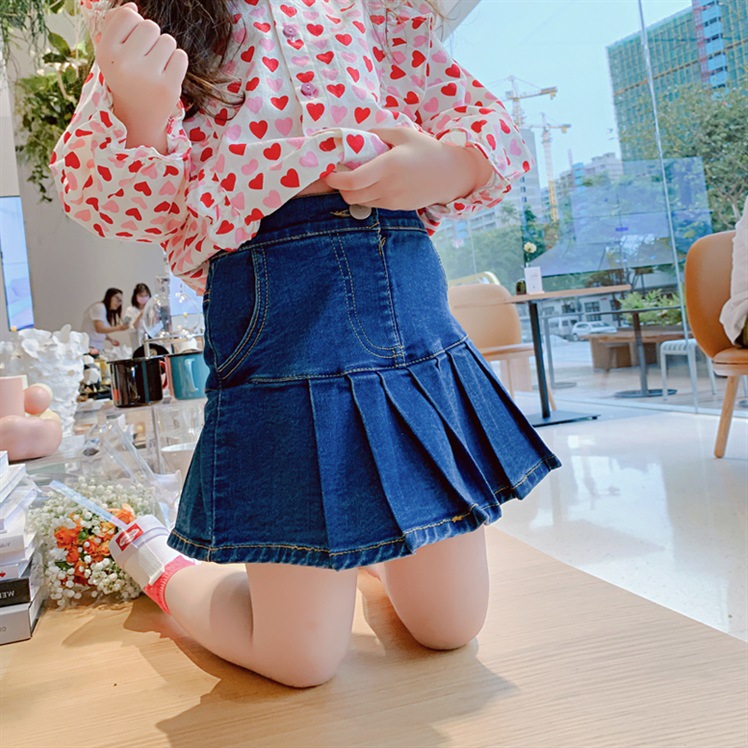 2024 new children's clothing girls' elastic Denim pleated skirt pants spring new western style baby blue skirt