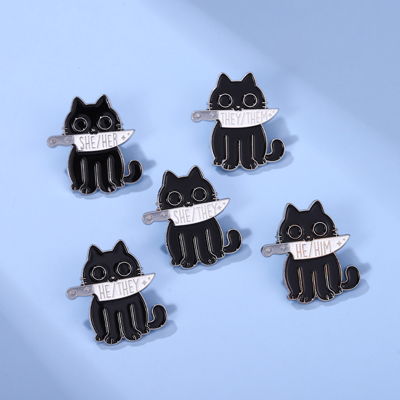 Cross-border e-commerce new alloy letter series brooch cartoon black cat SHE/HER shape paint badge buckle batch