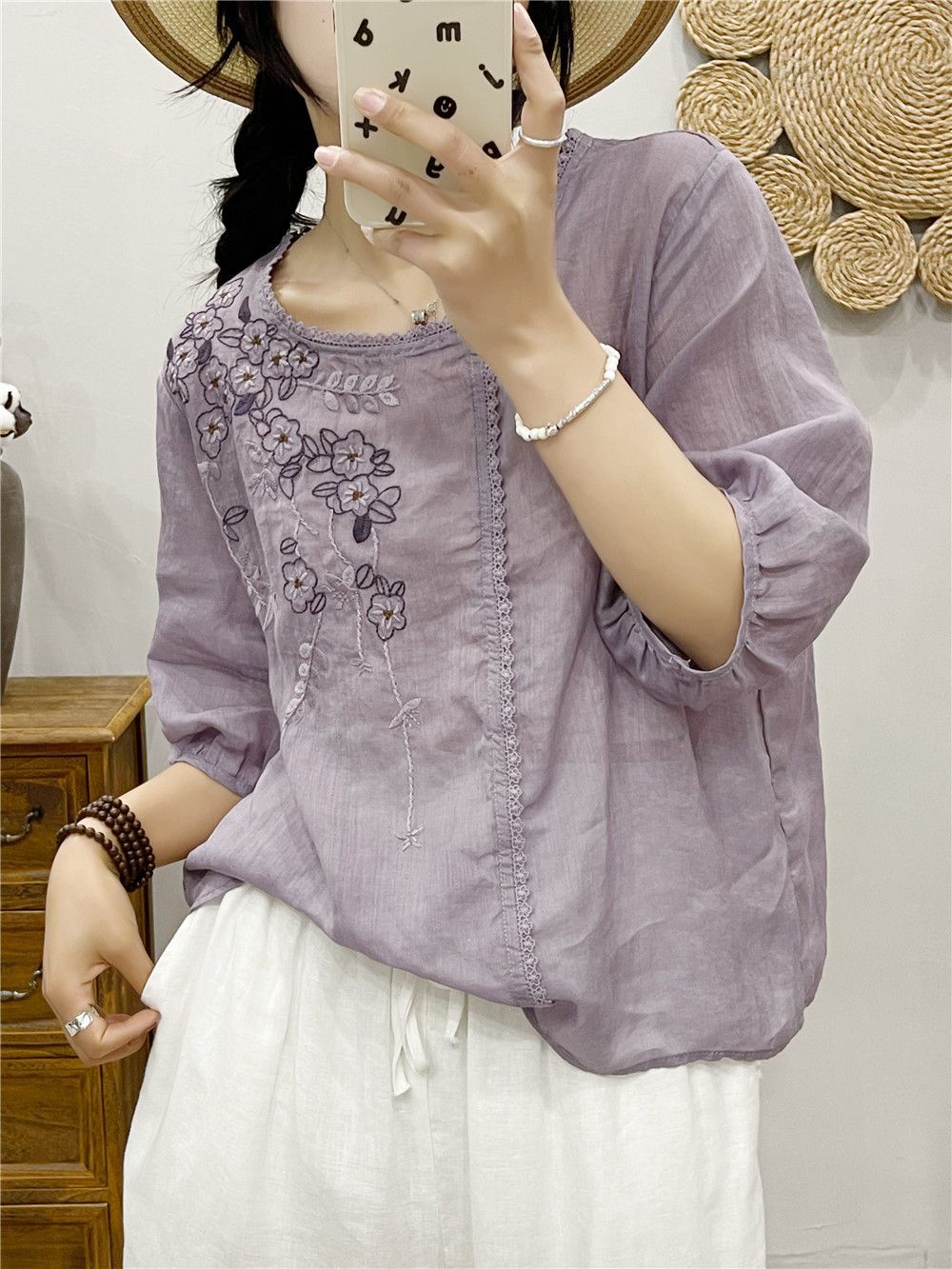 2023 New Cotton and Linen Embroidered Thin T-shirt Women's Artistic Shirt Loose Crewneck Lace Pullover Top
