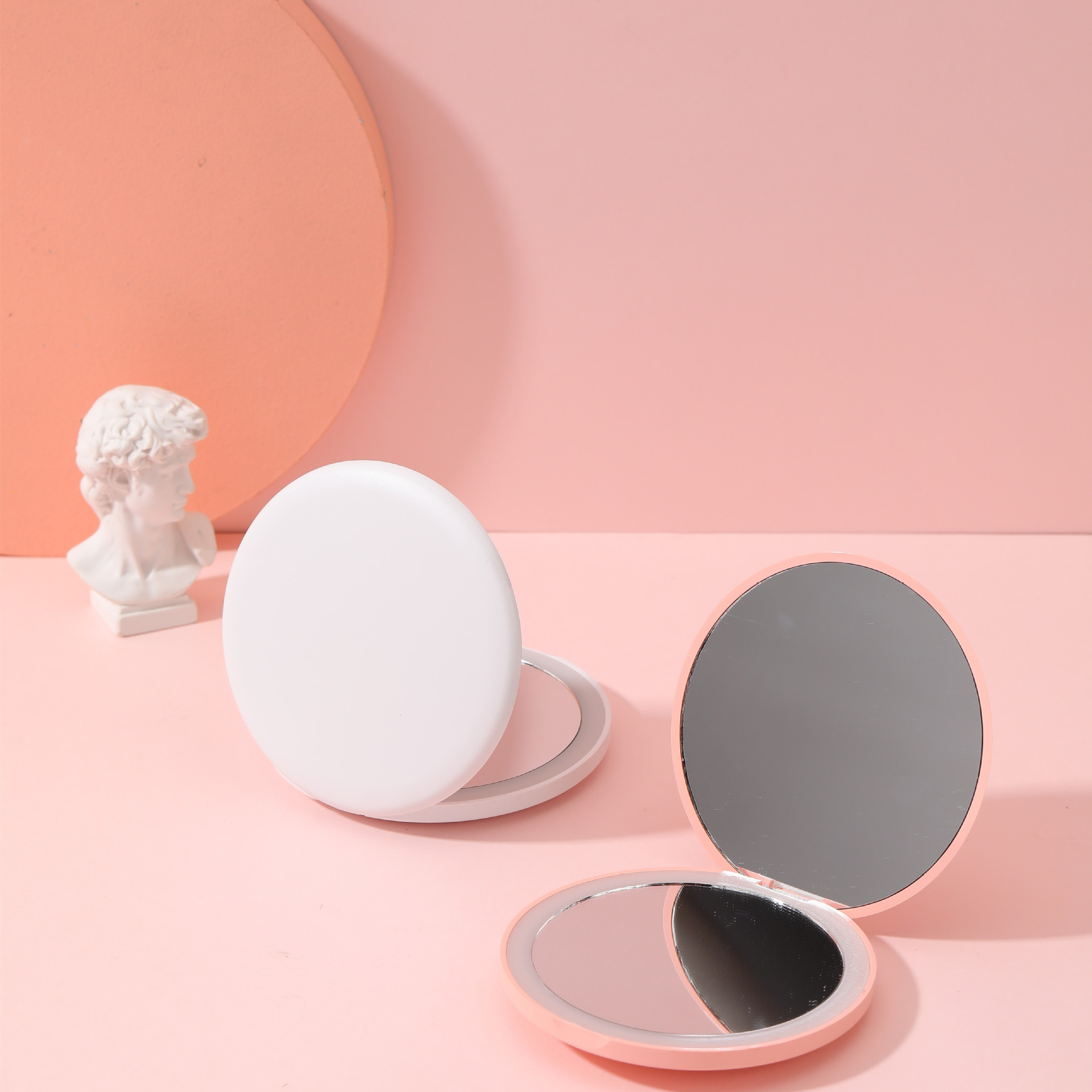 Mini LED luminous makeup mirror round portable folding small mirror with light Beauty Mirror printed logo