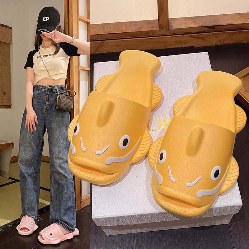 2024 Summer New Cartoon Catfish Platform Casual Slippers Women's Ins Internet Celebrity Couple One-word Beach Fish Slippers