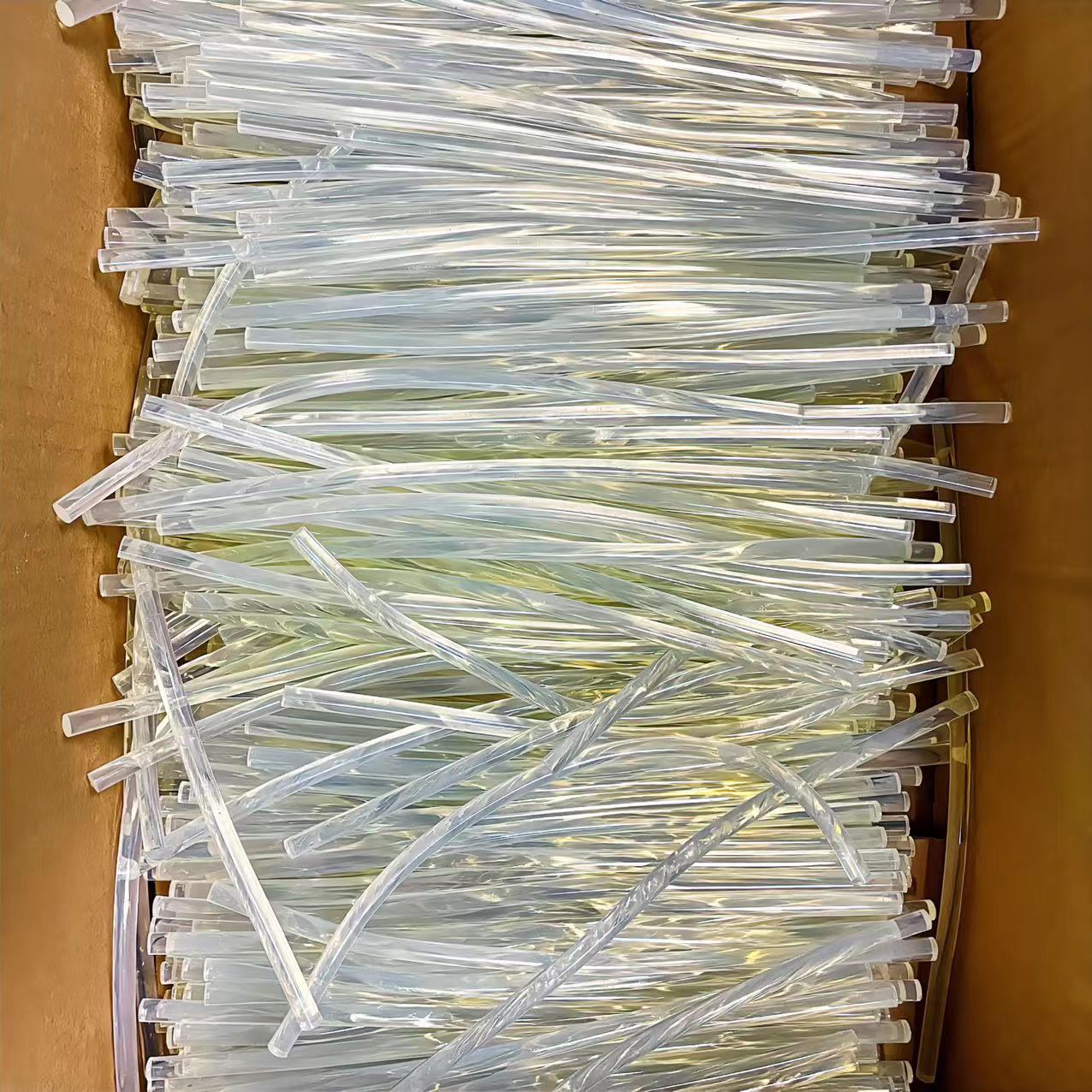 High viscosity and high permeability hardware jewelry manual dispensing hot melt adhesive stick manufacturers rubber strip jewelry dyi wholesale