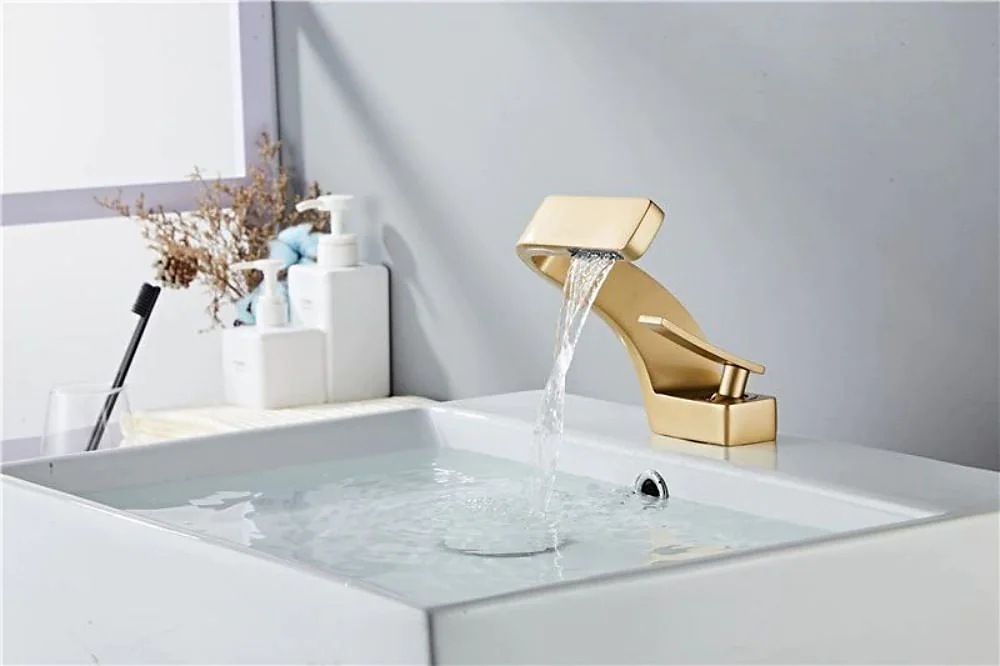 New Brass Black Gold Bathroom Basin Faucet Single Hole Single Handle Hot and Cold Mixing Wash Basin Ceramic Basin Dragon