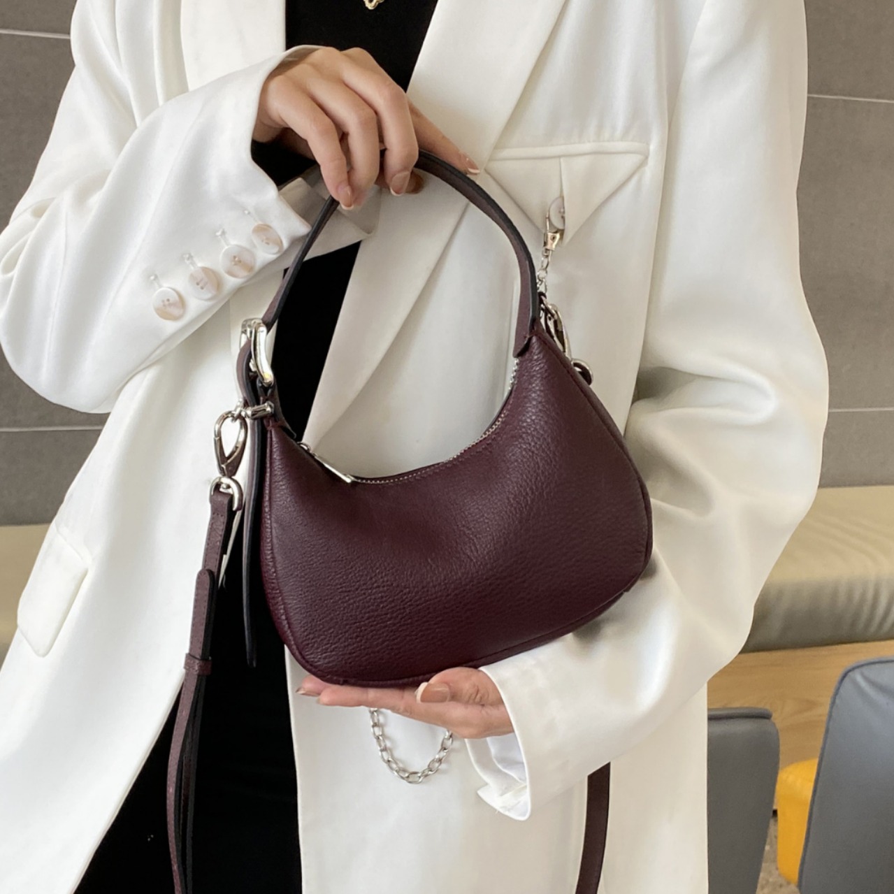 Carefully Selected Cross-Border Satchel Armpit Bag Genuine Leather Fashion Crossbody Bag for Women 2024 New Handbag Women's Baguette
