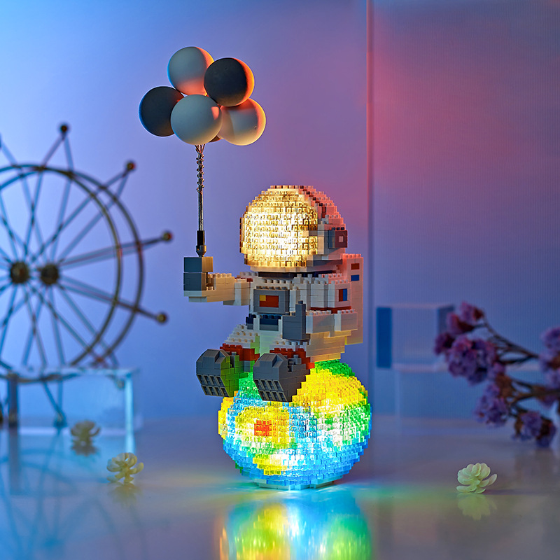 Wholesale generation of tiny particles compatible with Lego toy building blocks astronaut Boys and Girls series spaceman puzzle
