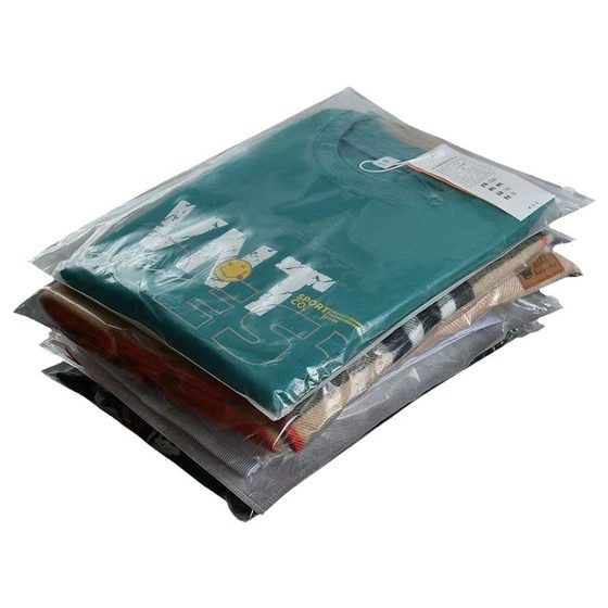 Clothing zipper bag transparent plastic plastic bag zipper storage bag for clothes PE packaging self-sealing bag