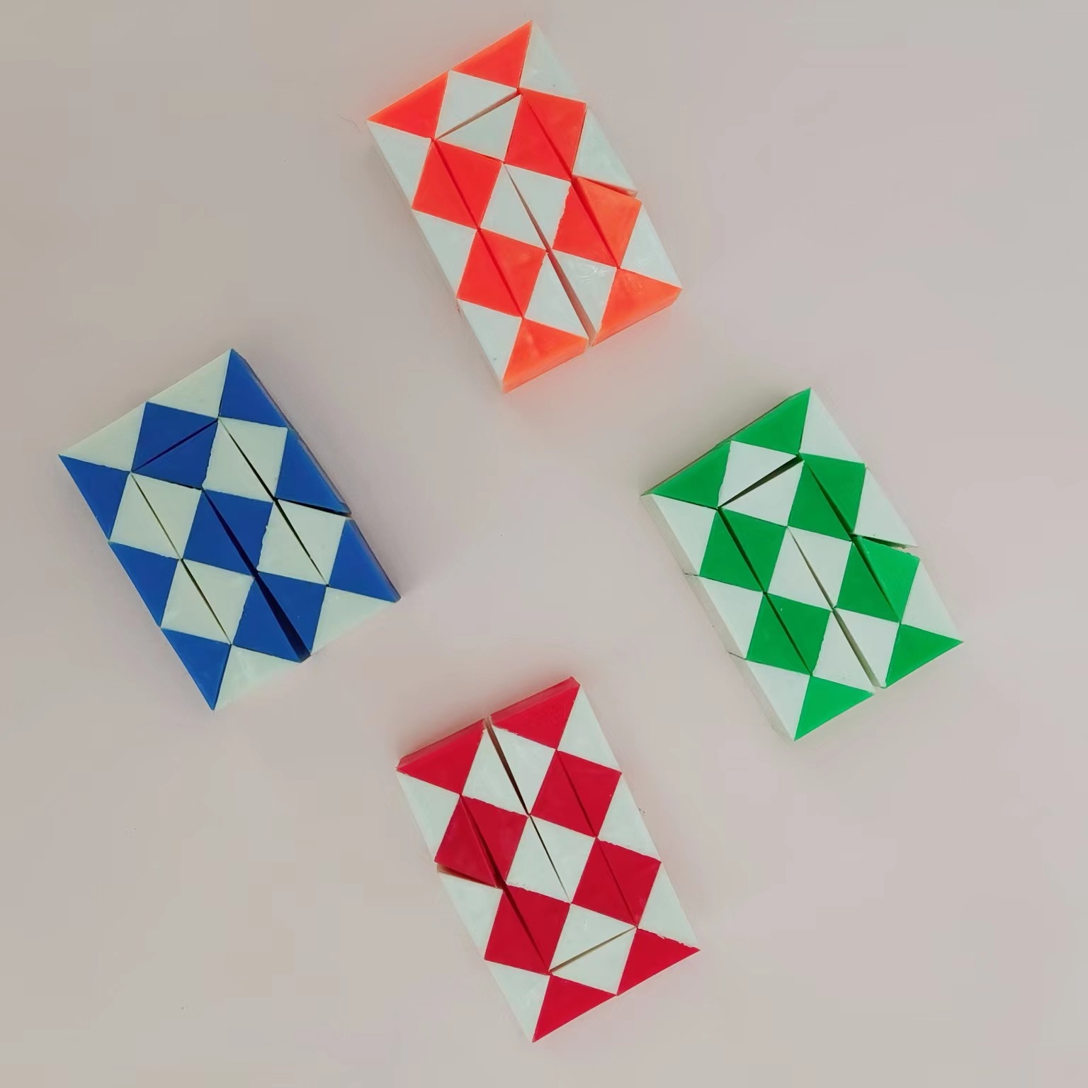 Hot selling mini magic ruler children's magic ruler puzzle toy Rubik's cube 24 mini magic ruler