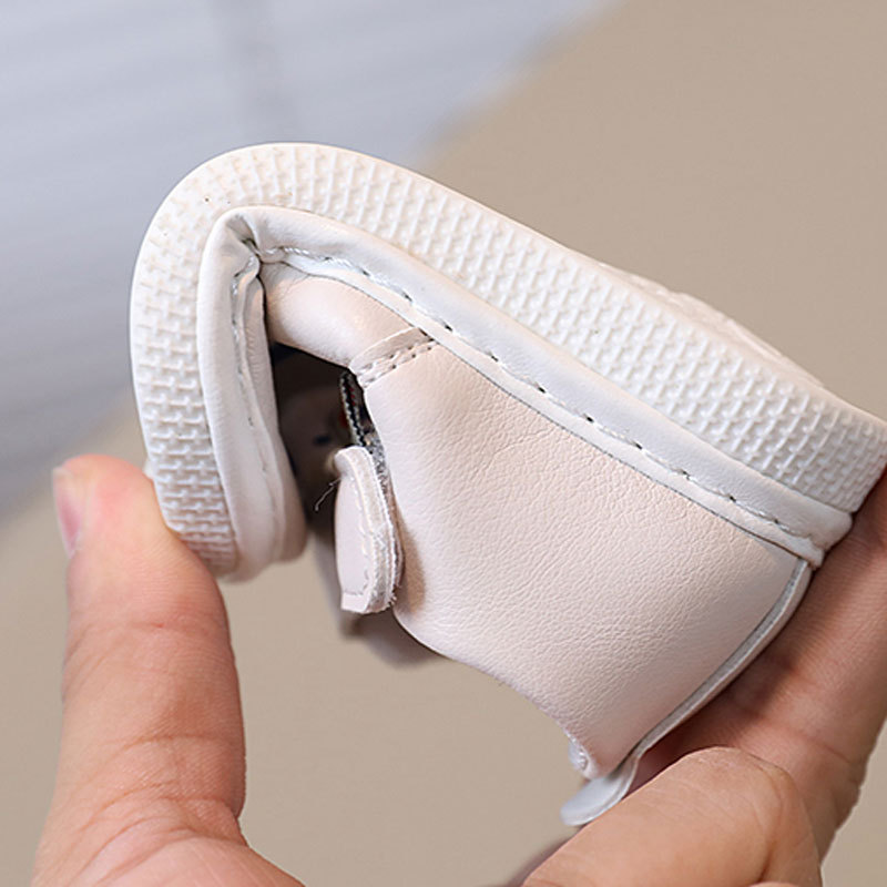 One-piece delivery shoes for boys and girls baby shoes soft bottom baby toddler shoes 0-1-2 years old ringing spring and autumn single shoes