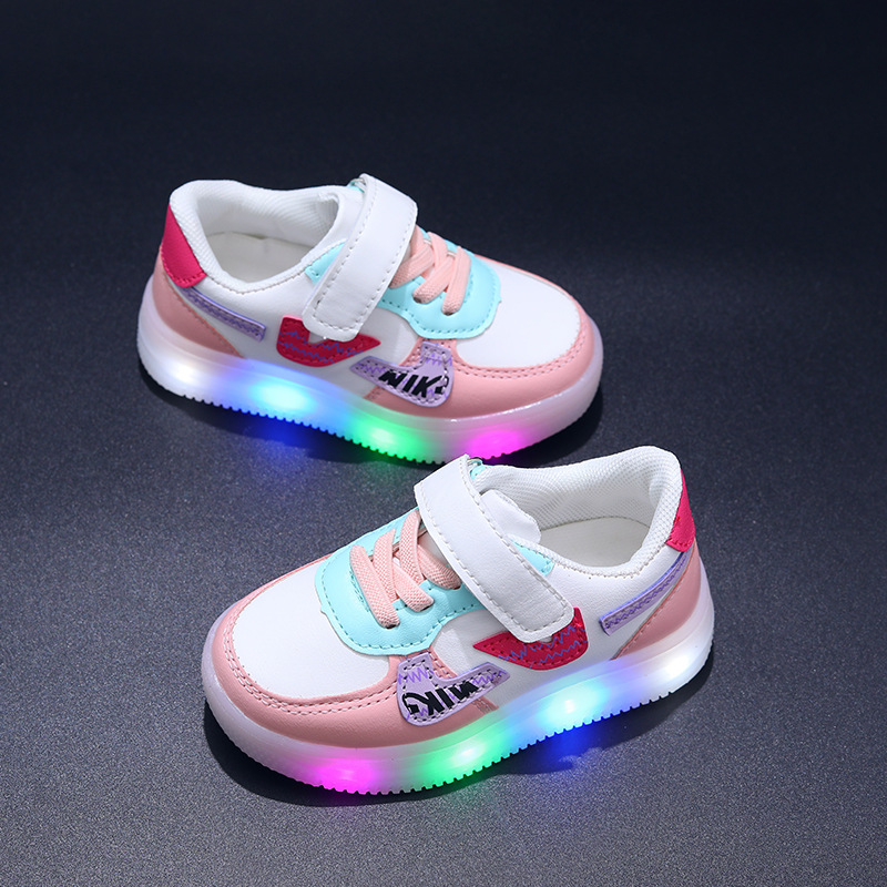 Boys sneaker 2023 Spring and Autumn New Korean style Velcro soft bottom children's board shoes girls LED light shoes fashion