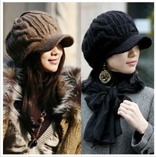 2021 New Korean style autumn and winter women's wool hat knitted hat warm peaked cap brim twist hat wholesale
