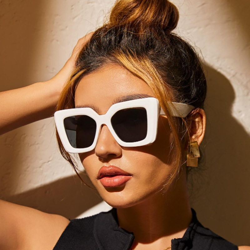 Little Red Book Same Style Live Sunglasses New Large Frame Wear Sunglasses Fashion Modified Face Shading Glasses