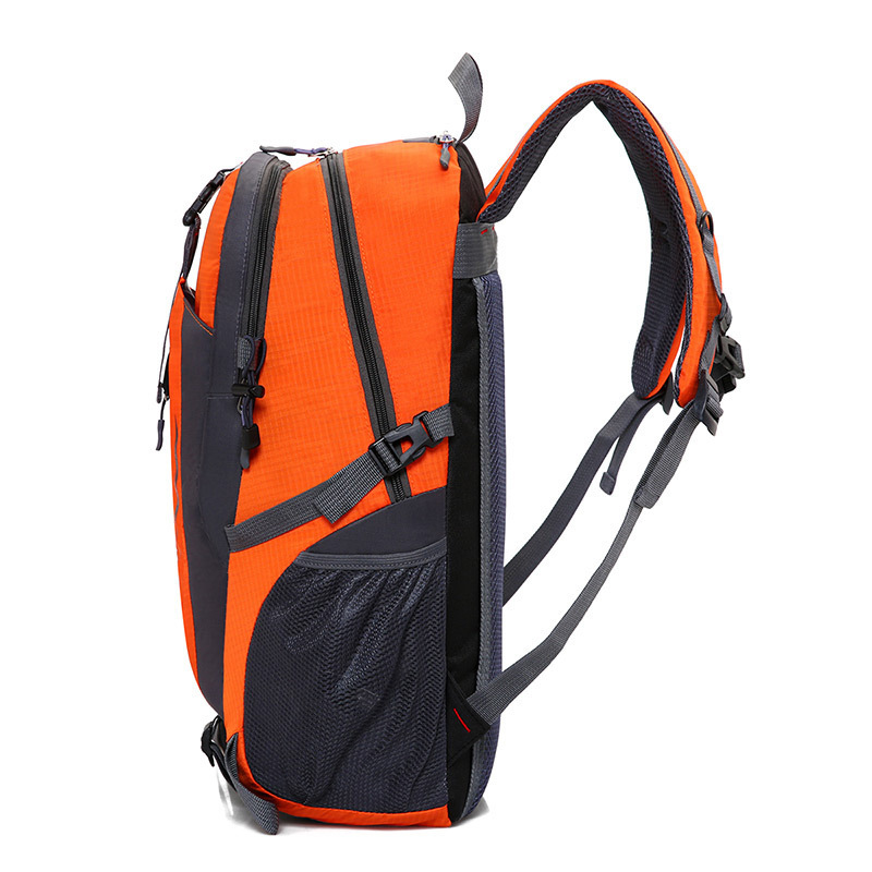 Outdoor Mountaineering Bag Men's and Women's 2023 New Simple Casual Large Capacity Lightweight USB Rechargeable Backpack
