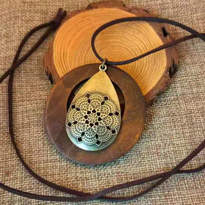 Environmental protection and health unique style sweater chain women's high-end long necklace cross-border ethnic style lanyard jewelry accessories