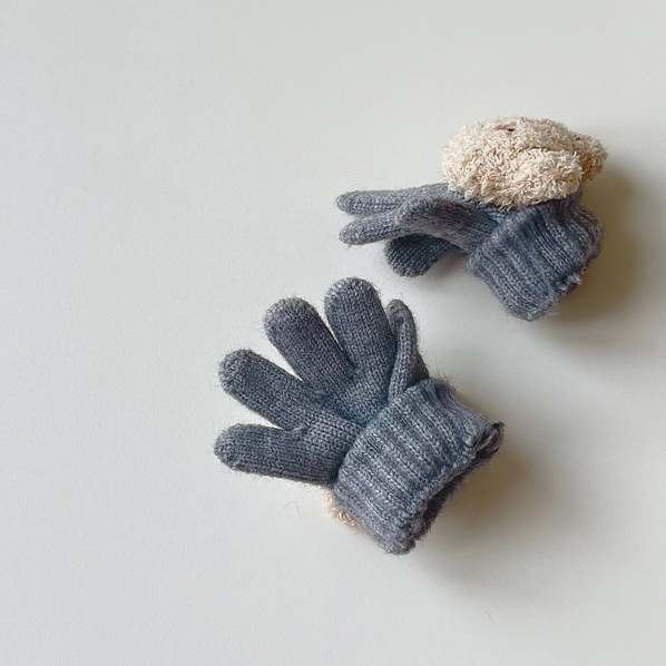Qiu Nan children's gloves winter 2023 new Korean style ins fashion bear cartoon warm baby gloves wholesale