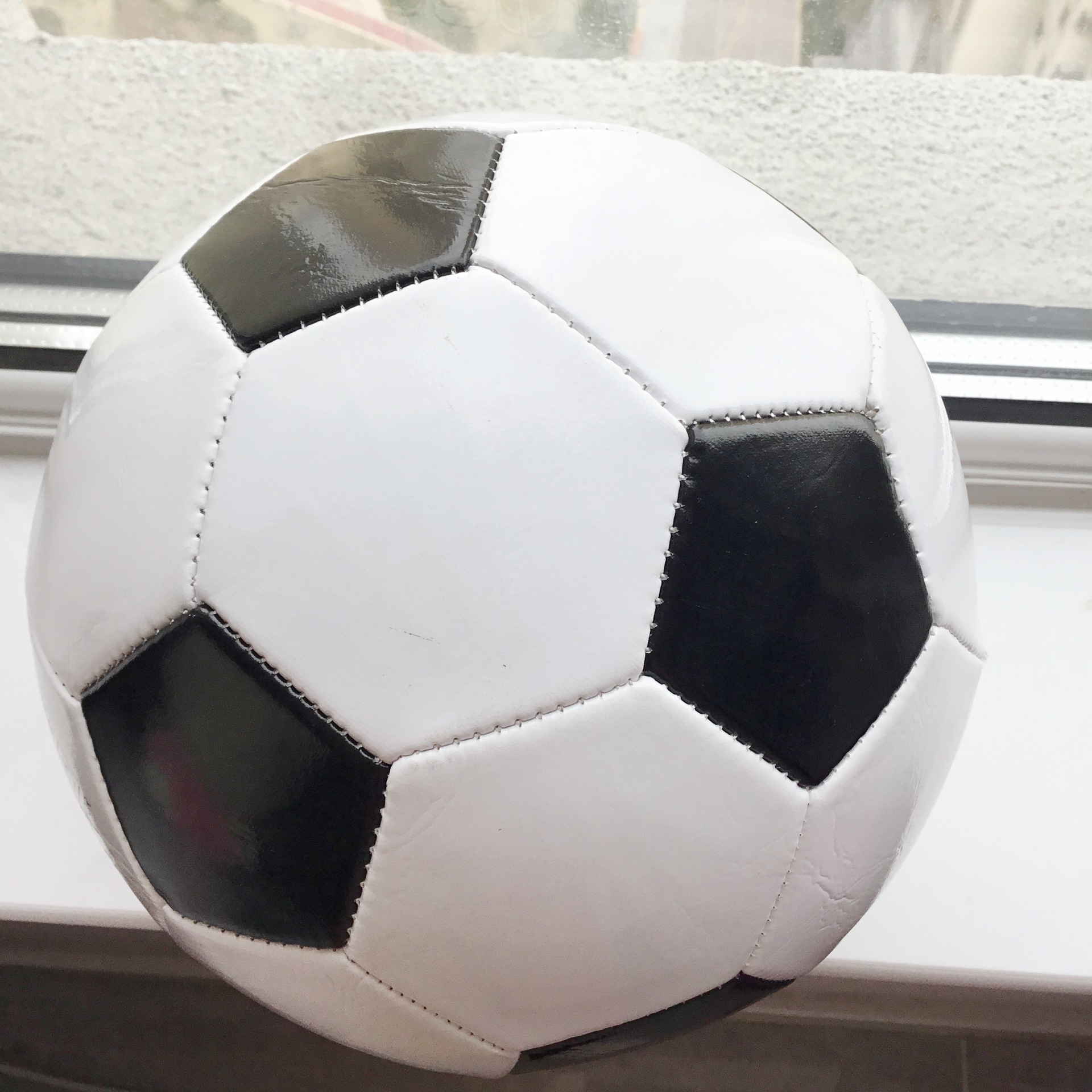 Total football black and white block thickened frosted No. 3, No. 4, No. 5 color windmill football student adult football