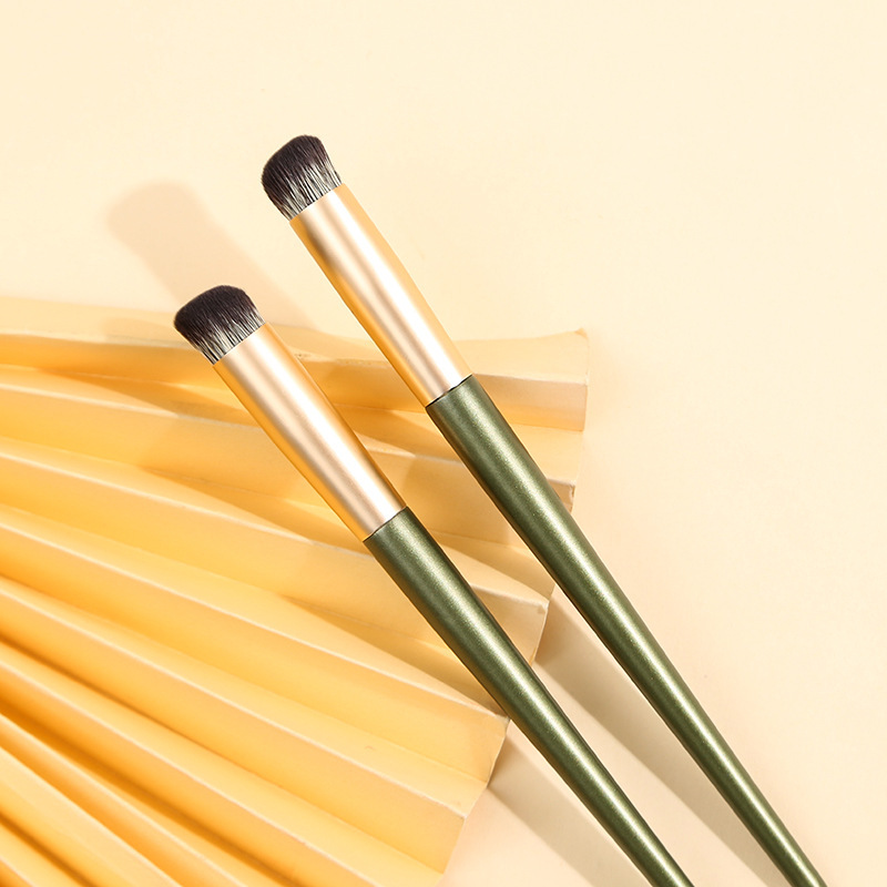 Cangzhou makeup brush N15 concealer brush round head 270 lip brush single brush beauty brush portable makeup tools wholesale