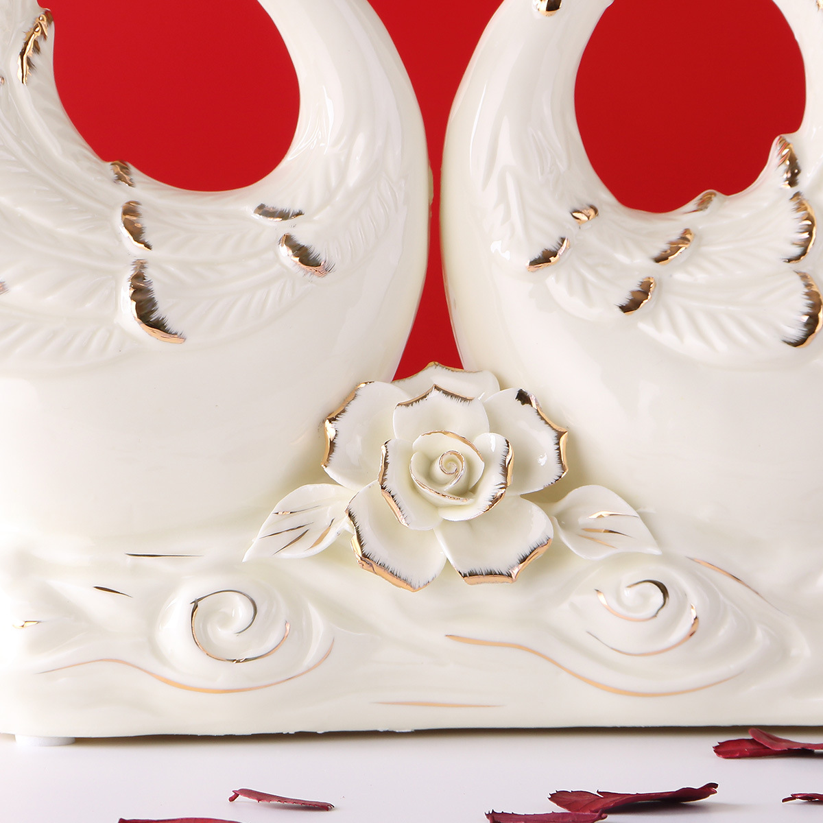 Swan ceramic ornaments home accessories living room desktop furnishings creative girlfriends wedding gifts factory direct wholesale