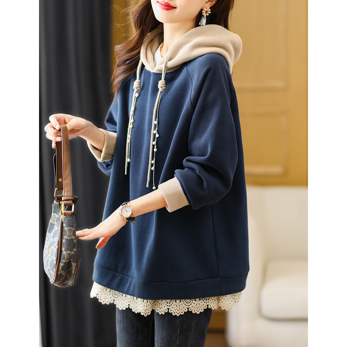 Spot foreign trade European station large size new hooded color matching sweater coat loose fat sister women's clothing