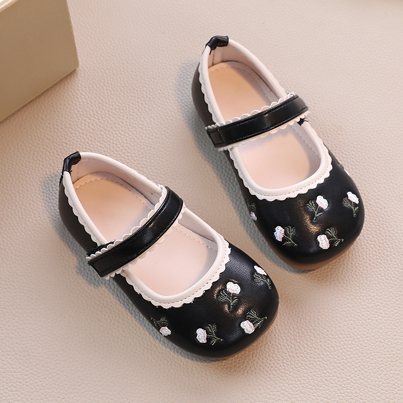 Children's leather shoes 2024 Spring and Autumn New girls' Korean style soft bottom little girl princess shoes single-layer shoes performance shoes wholesale