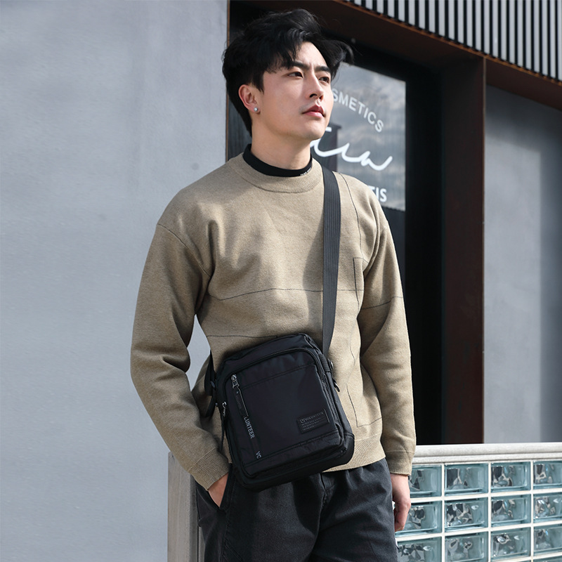 Men's Bag Oxford Cloth Shoulder Bag Men's Crossbody Bag Casual Canvas Bag Men's Bag Backpack Small Bag Fashionable Nylon Bag